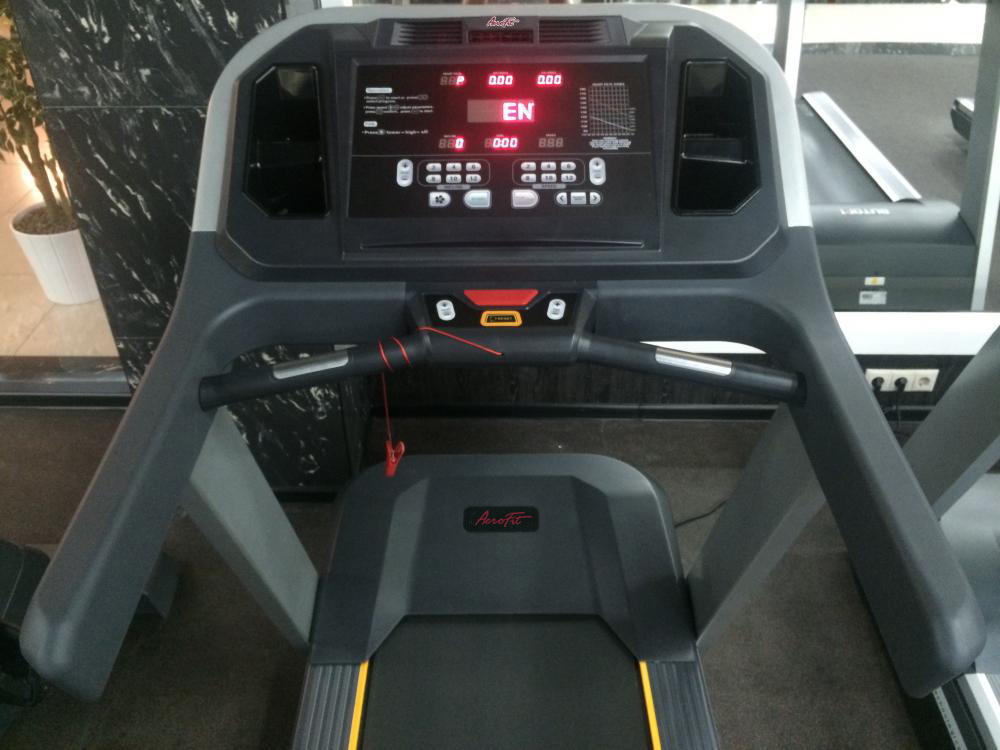 Беговая дорожка Aerofit PT300H (X4-T LED) 1000_750