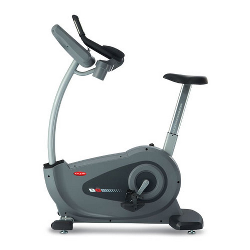 Вертикальный велотренажер Circle Fitness B8 800_800