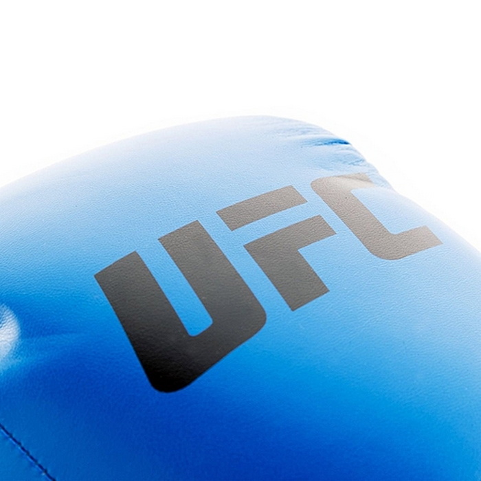 Боксерские перчатки UFC тренировочные для спаринга 12 унций UHK-75035 700_700